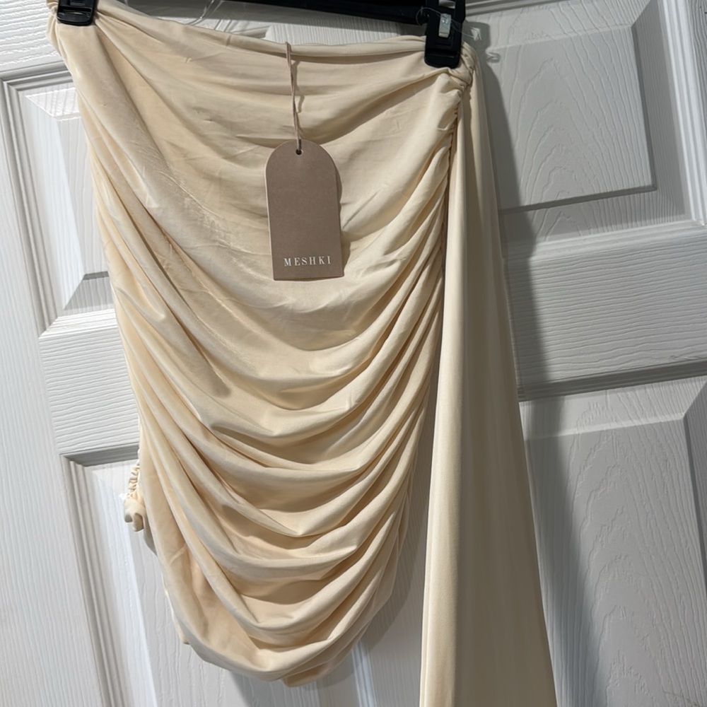 MESHKI Mini Skirt - Picture 6 of 13